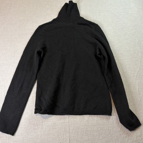 Women's Cashmere Charter Club Luxury Turtleneck Sweater Black Sz S - Picture 10 of 10